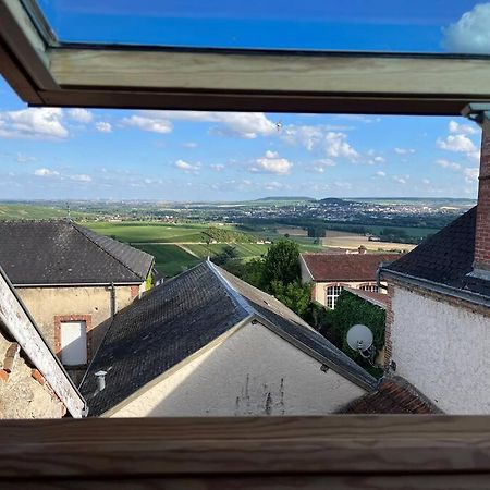 Un Petit Coin Sous Les Toits Villa Hautvillers Buitenkant foto